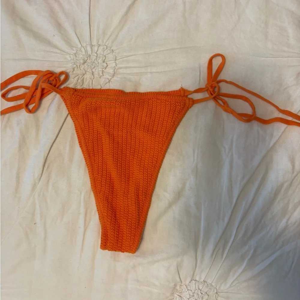 PacSun triangle crochet